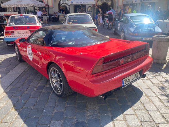 Automobilové recenze a tipy na údržbu vozidel