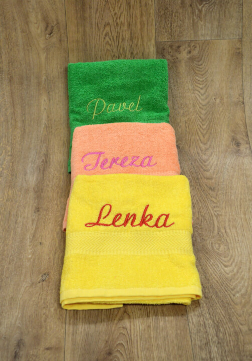 2 x Ručník se jménem ( cena vč poštovného )