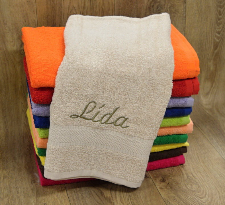 2 x Ručník se jménem ( cena vč poštovného )