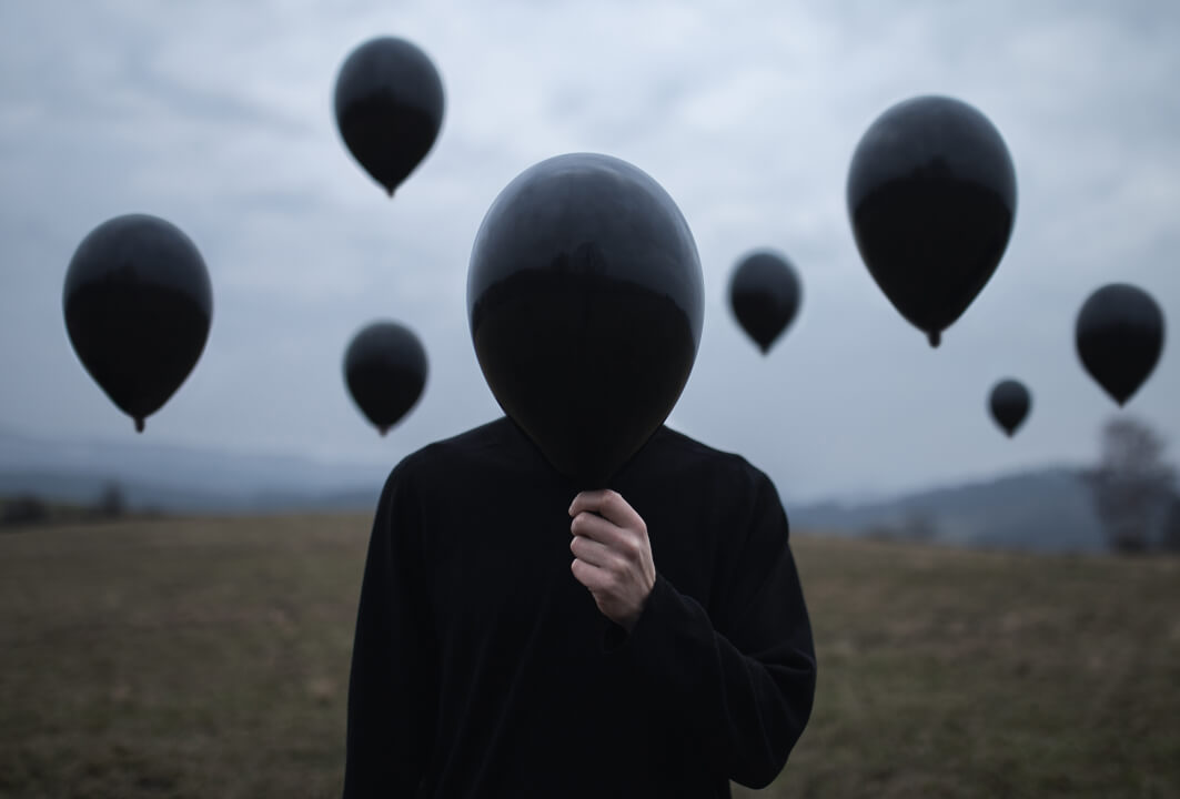 Fotomontáže, post-processing & retuš fotografií.