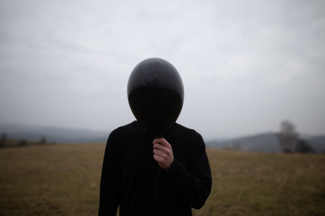 Fotomontáže, post-processing & retuš fotografií.