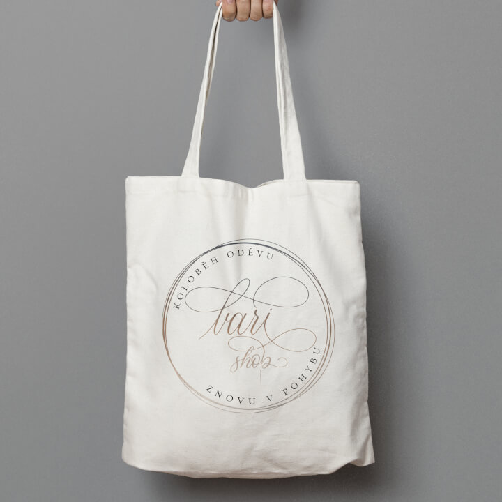 Ručně psané a malované neokoukané logo