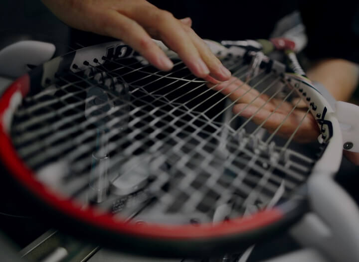 Vypletení tenisové rakety