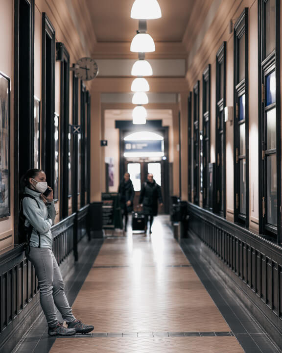 Odstranění lidí a nežádoucích objektů z fotky 5 fotek 