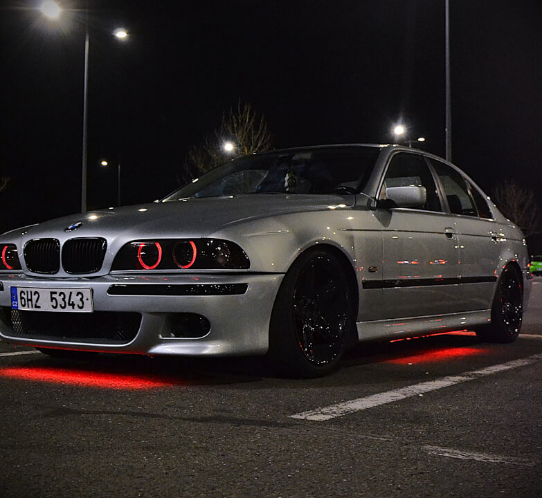 Úpravy fotek aut (cena za 5 fotek)