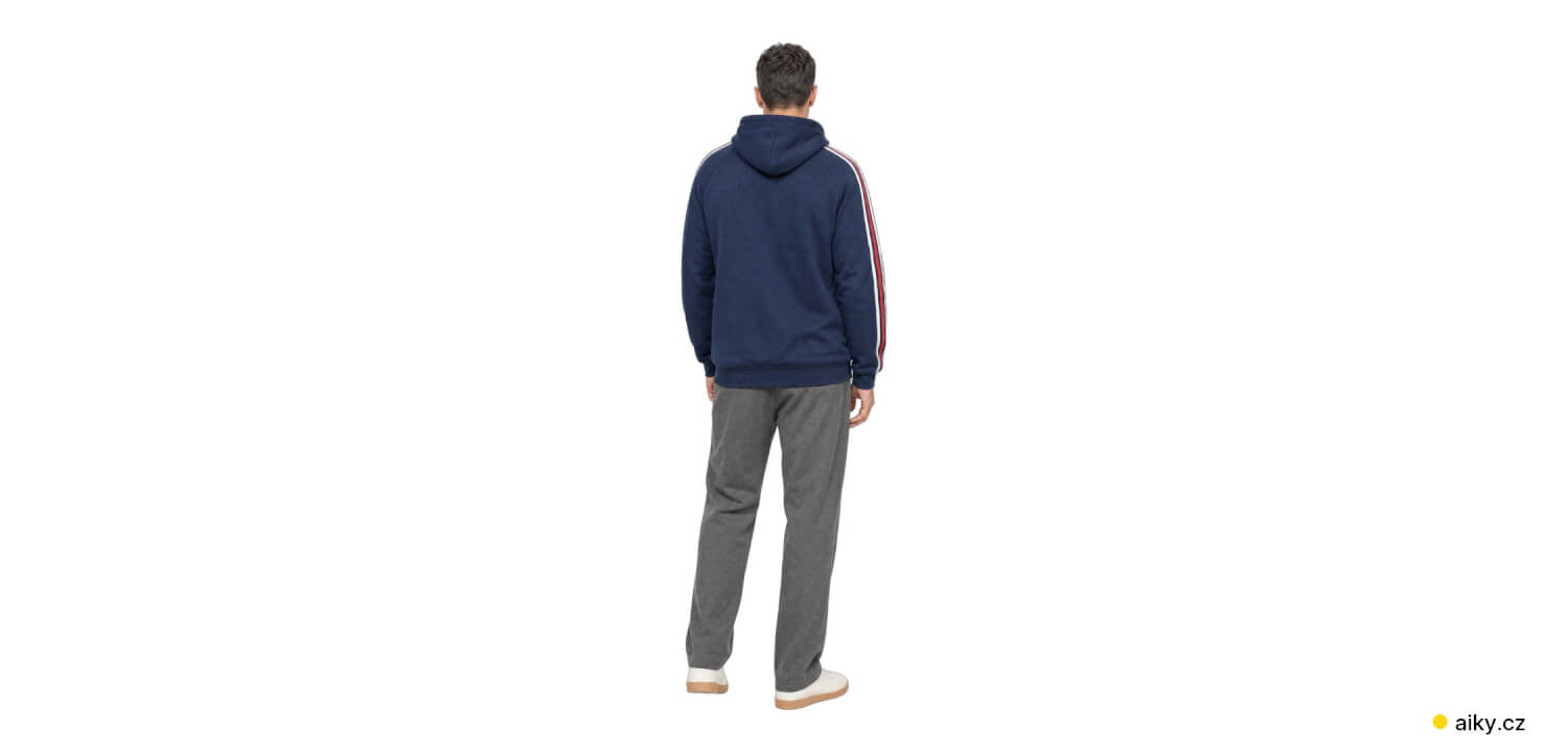 Fotky oblečení na AI modelovi z vaší produktové fotky